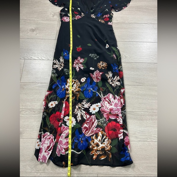 Urban Outfitters Kimchi Blue Floral Print Midi Dress - Picture 15 of 16